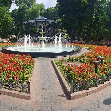 Vip Apartment In The Very Center Of Odessa With Sea View 外观 照片